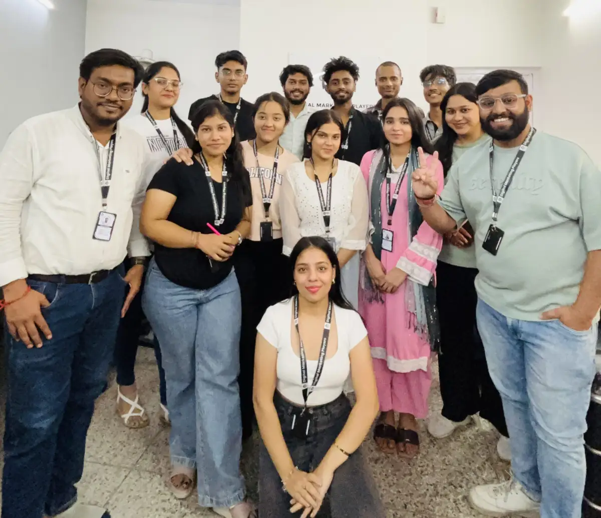 Digital Marketing Players, Shahdara bus terminal, Delhi