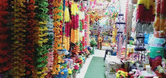 VINOD BUTTON STORE & WINSOME GIFT CENTER Almora, Uttarakhand