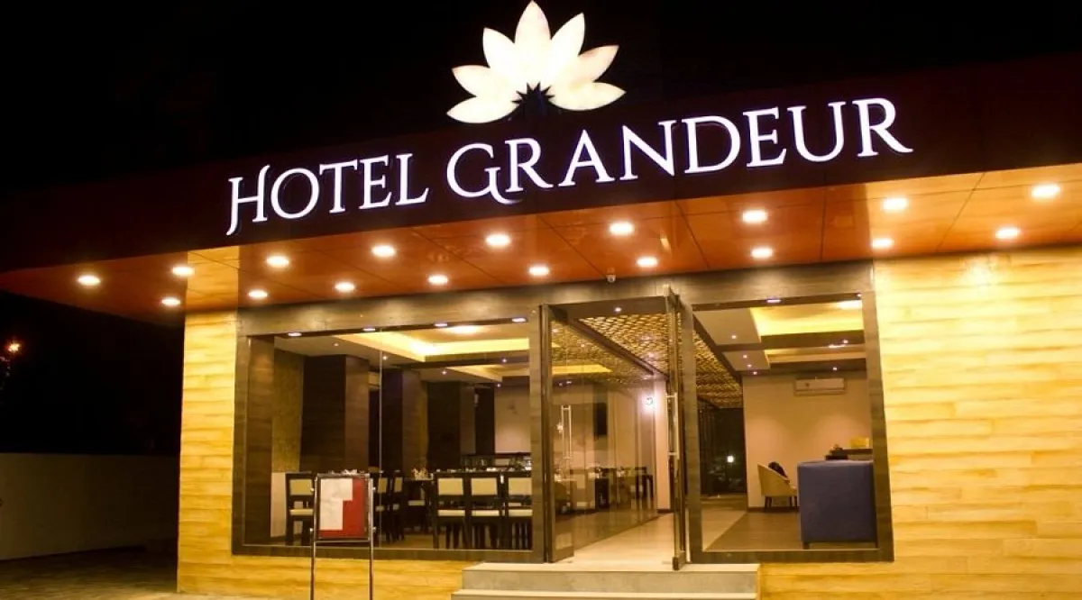 Hotel Grandeur Valsad, Gujarat