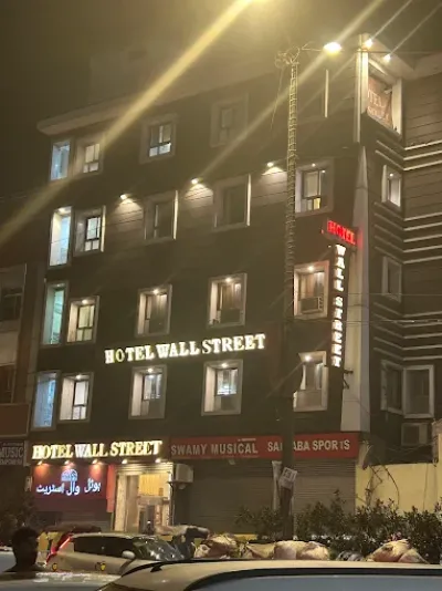 Wall Street by Rivlet New Delhi, Delhi