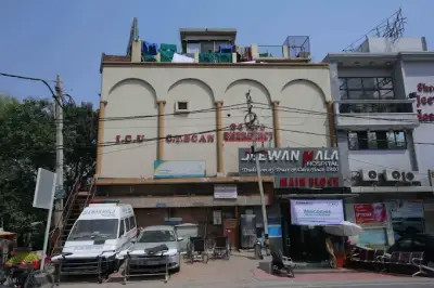Jeewan Mala Hospital, Karol Bagh, New Delhi