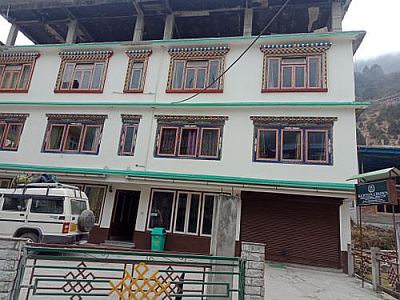 Klifton Crown Lachen (Cazareh Hotels)