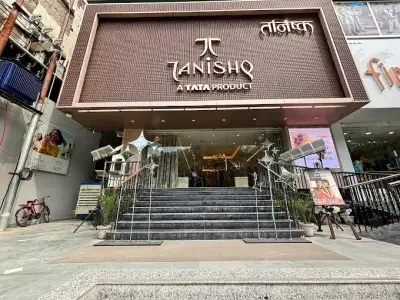 Tanishq Jewellery, Hem Chand Compound, Aligarh