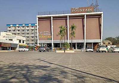 Hotel Fountain Grand Valsad, Gujrat