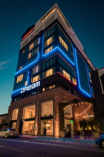 Owie dreamclub, Rajkot, Gujarat