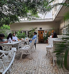 Mr. Beans, Indore, Madhya Pradesh — Cafe in Indore