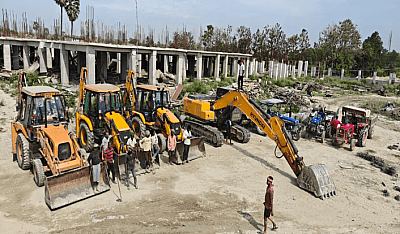 Soil Tech Engineers Thana, Patna, Bihar — Construction Company in Patna
