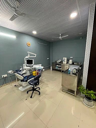 Whyte Dental Care clinic in Indore, Madhya Pradesh — Dentist in Indore