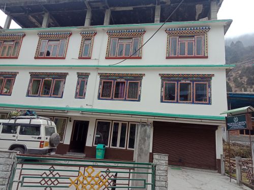 Klifton Crown Lachen (Cazareh Hotels)