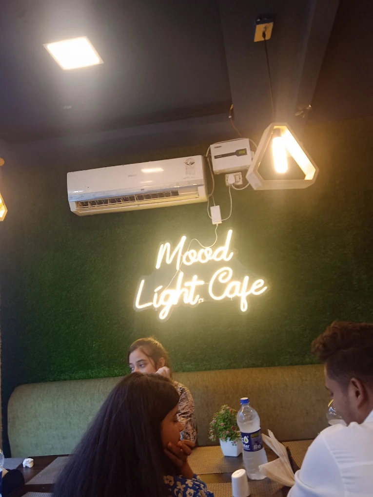 MOOD LIGHT CAFE  Patna, Bihar