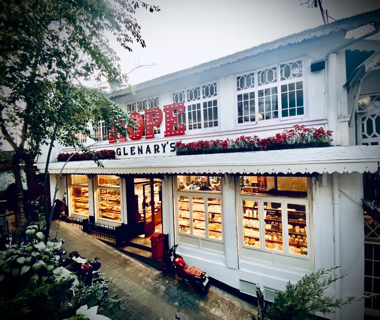 Glenary's Bakery, Resturant And Pub Darjeeling, West Bengal