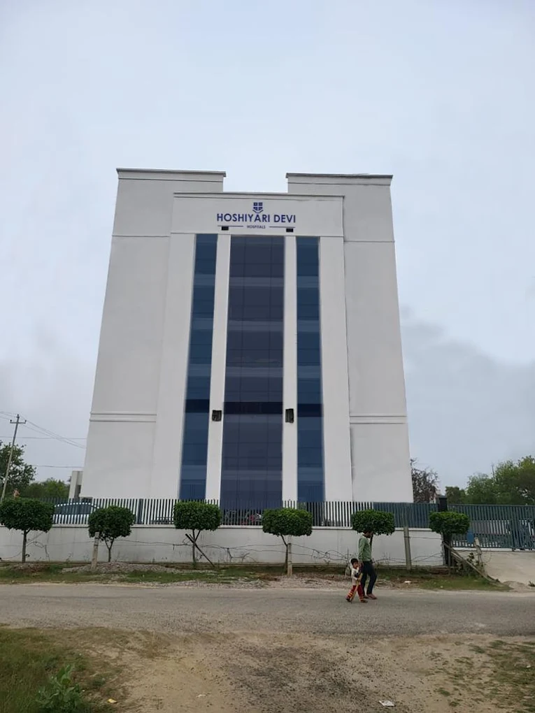 Hoshiyari Devi Hospital Hapur, Uttar Pradesh